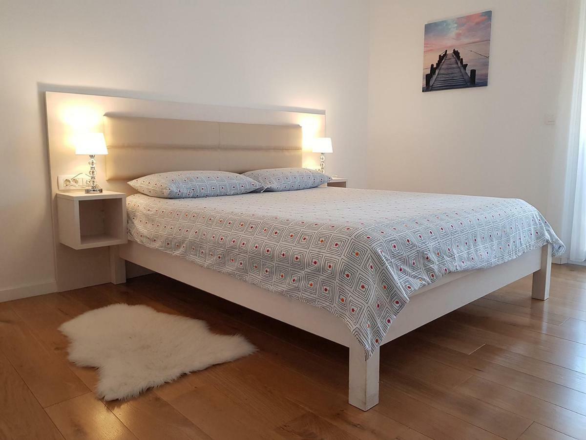 Apartment Domalu Old Town Zára Kültér fotó