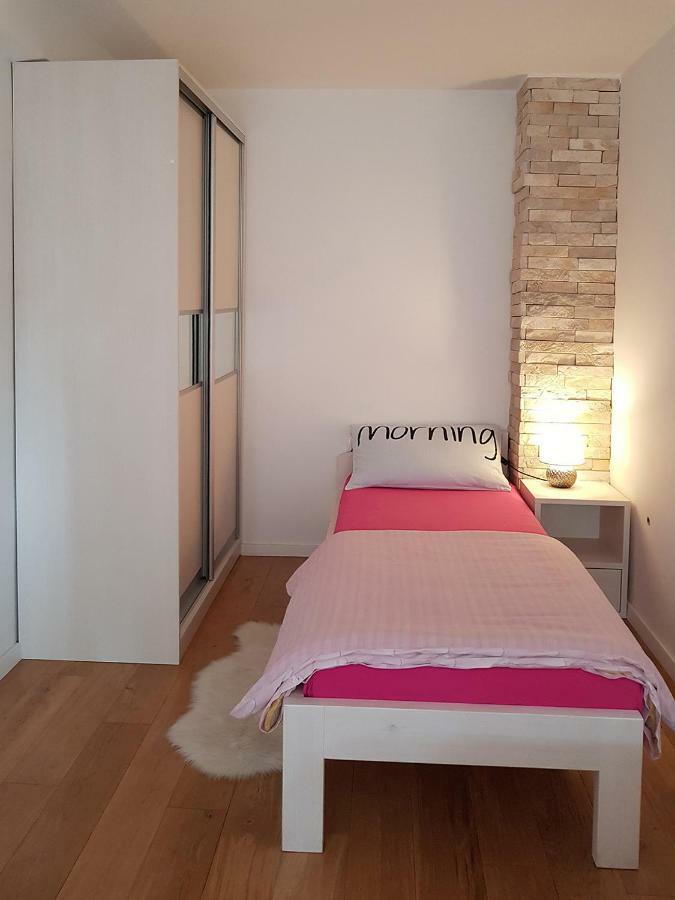 Apartment Domalu Old Town Zára Kültér fotó